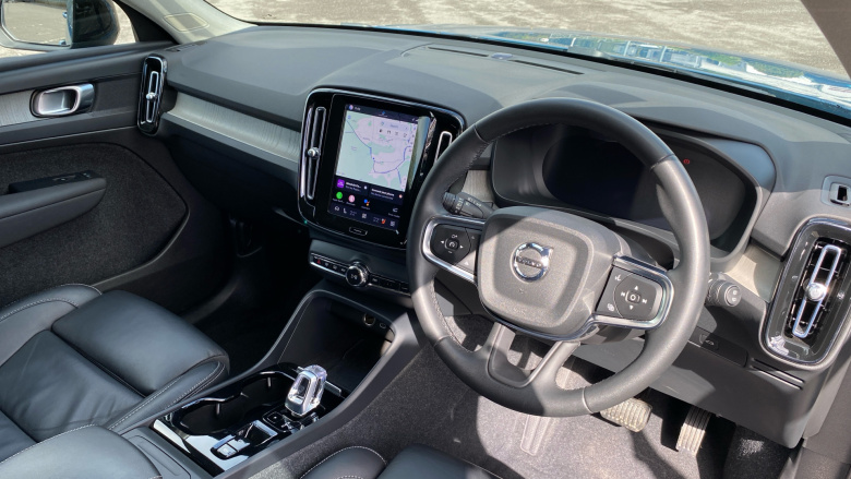 Volvo Xc40 2.0 B4P Plus Dark 5dr AWD Auto Petrol Estate